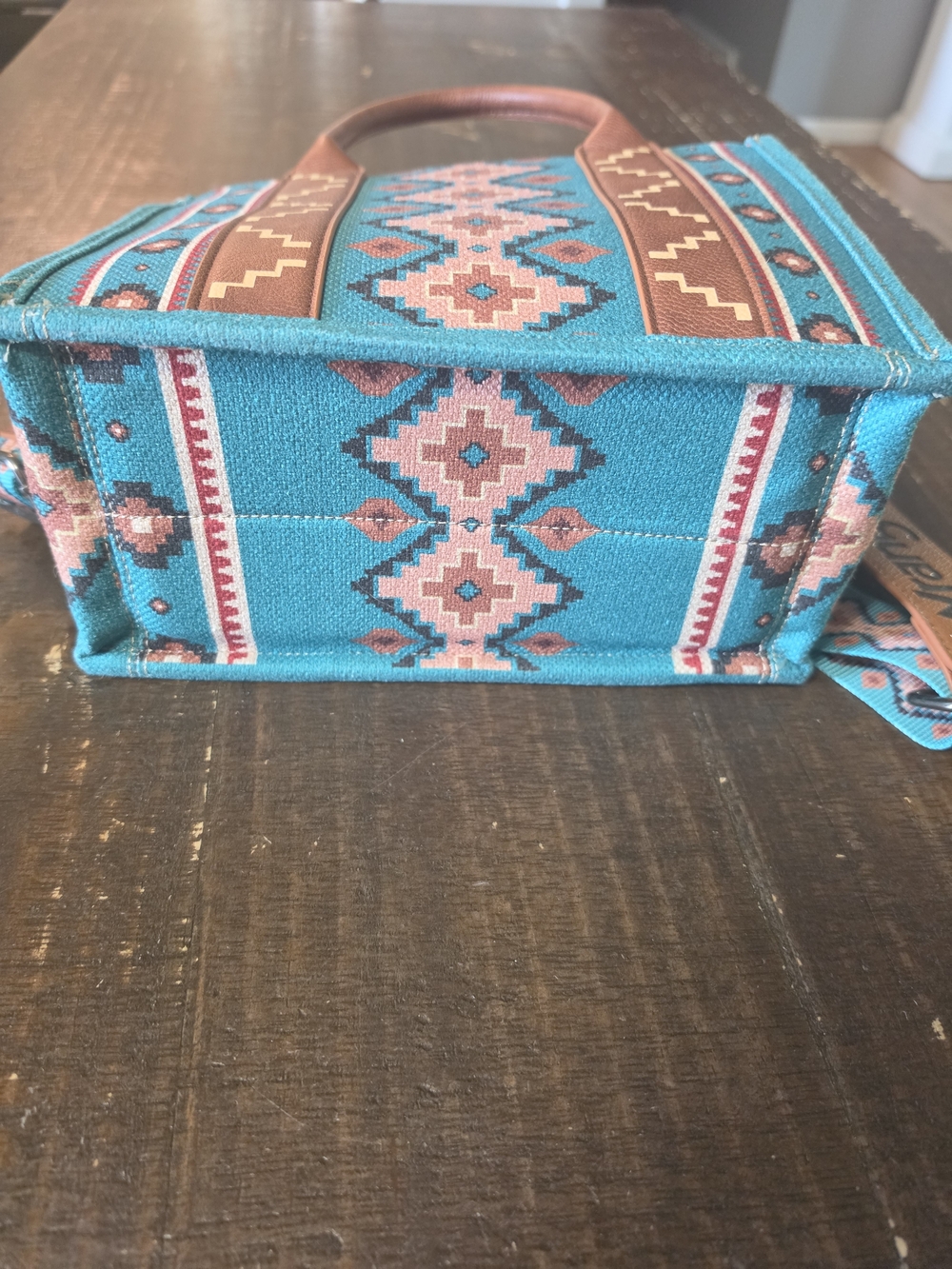Wrangler Turquoise Southwestern Tote Bag with Matching Wallet & Strap - Picture 5 of 8